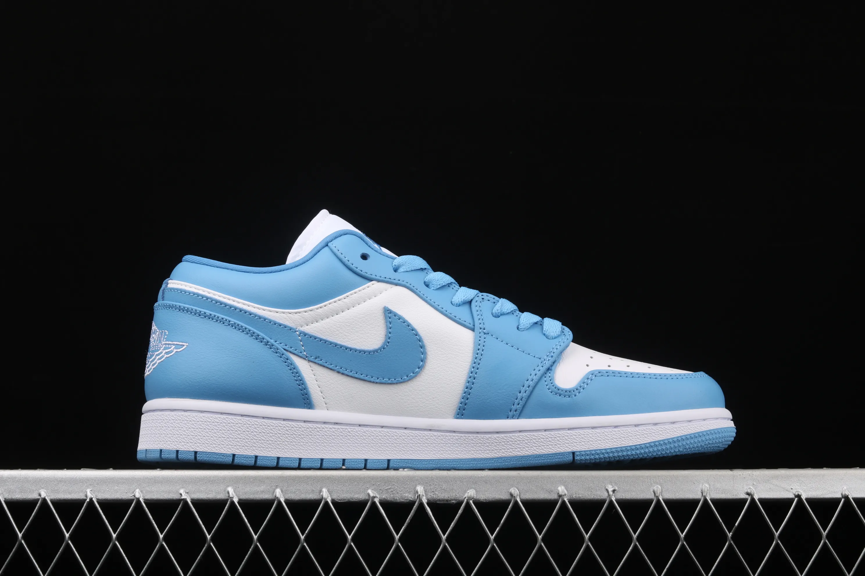 All categories Air Jordan Jordan series basketball shoes Air Jordan 1 Low new version Air Jordan 1 Low Shadow AJ1 Joe 1 North Carolina blue low-top cultural and leisure sports sneakers AO9944-441